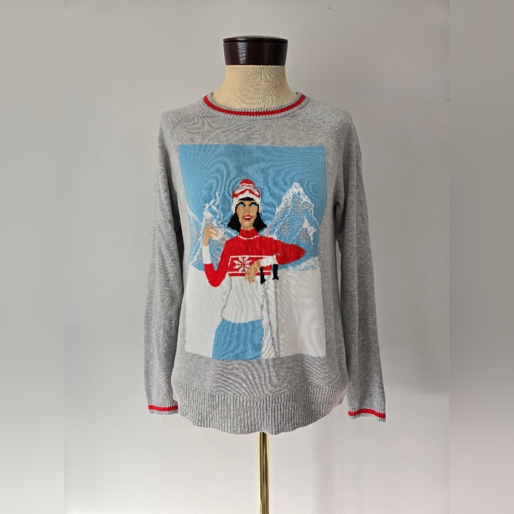 Twik  Lightweight Cotton Blend Gray Sweater with Alpine Ski Graphic. Size Medium